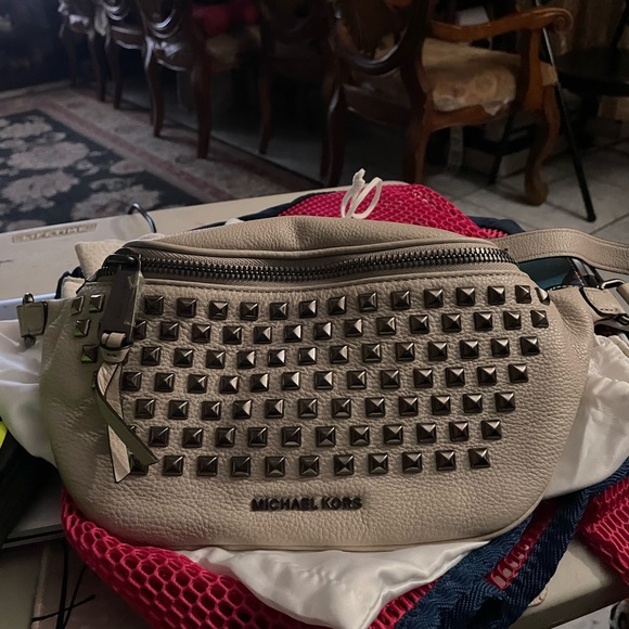 new and used purses - Picture 2 of 14